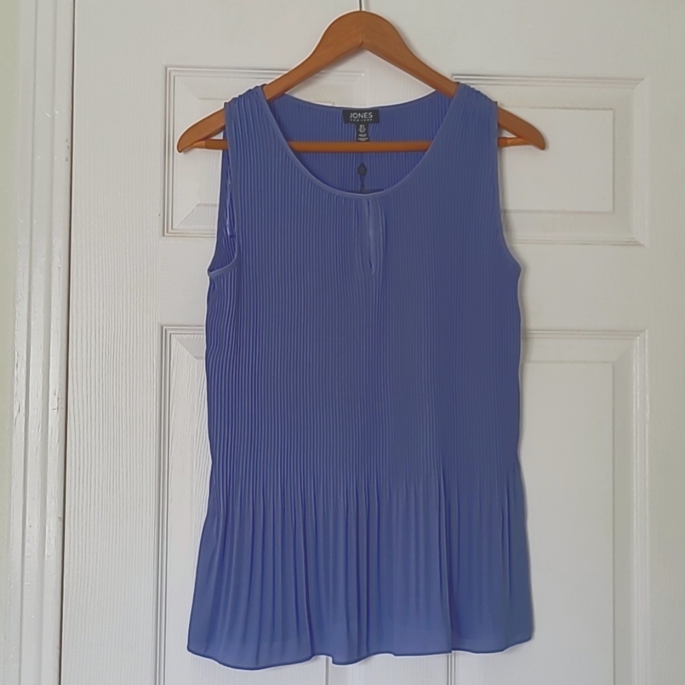 NWT Jones New York Pleated Top ❤️